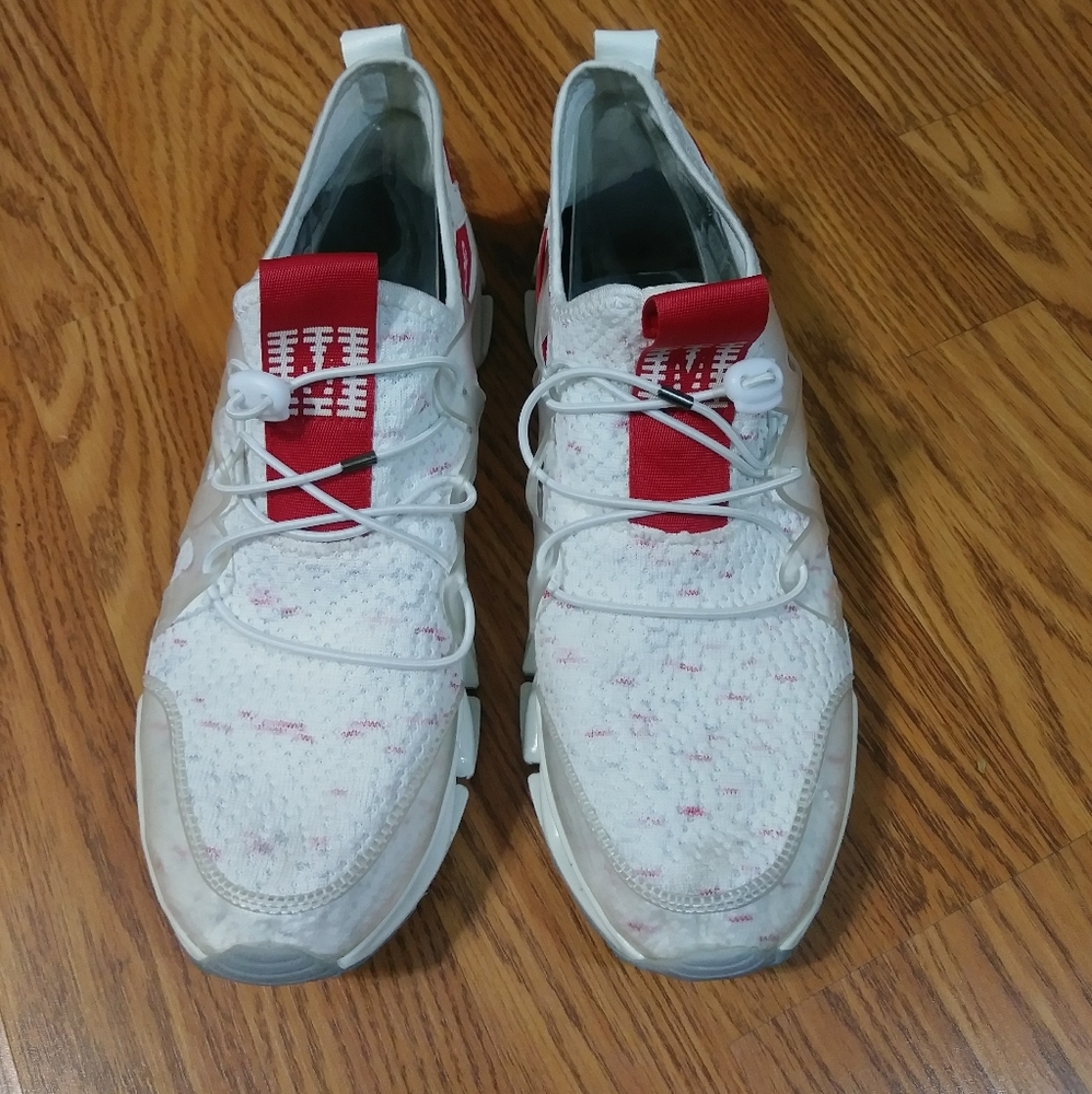 VERY RARE SUPERME SNEAKERS SIZE 44